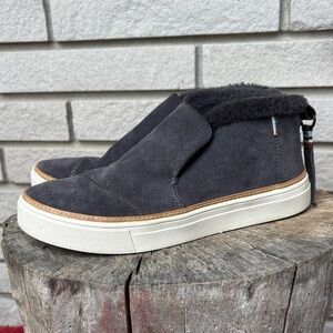 Toms Women's Paxton Slip On Sneaker Charcoal Grey Suede Shearling Sz7